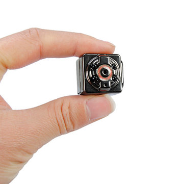Uniwersalna Mini kamera SQ8 MINI z detekcją ruchu.